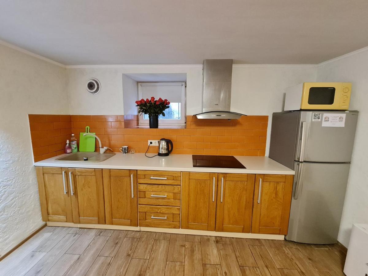 Студіо На Кoновальця Apartment Lviv Ngoại thất bức ảnh