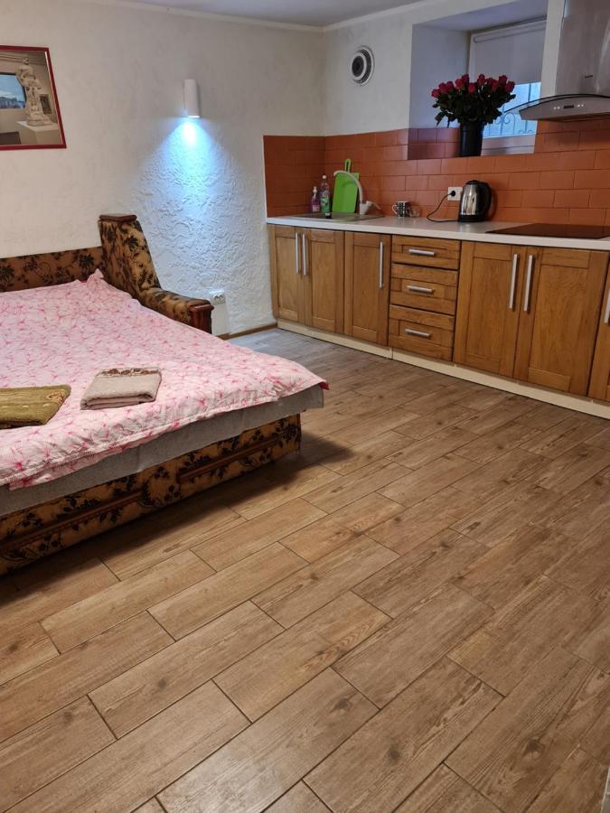 Студіо На Кoновальця Apartment Lviv Ngoại thất bức ảnh