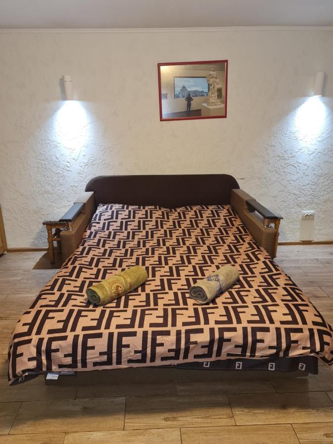 Студіо На Кoновальця Apartment Lviv Ngoại thất bức ảnh